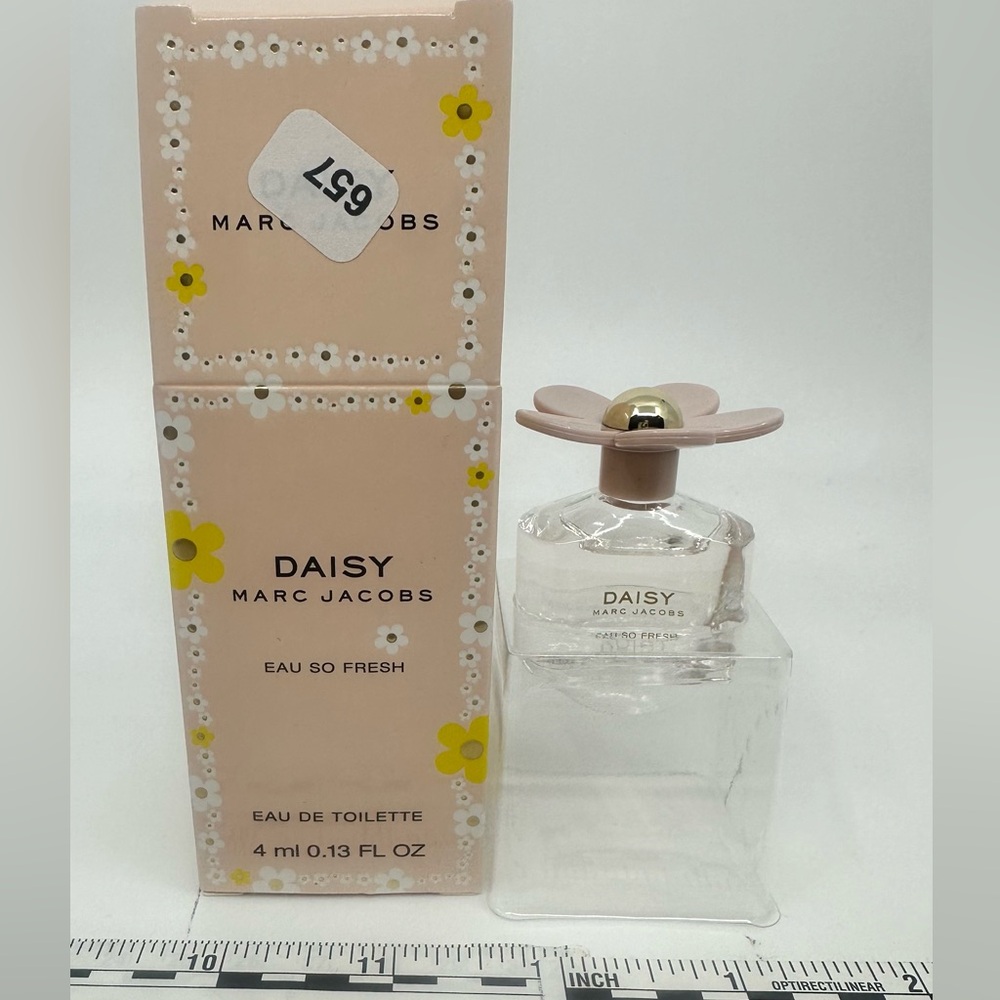 Marc Jacobs Daisy Eau So Fresh Eau de Toilette Mini Dabber 4 ml | Travel Size